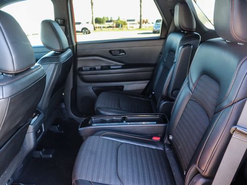 Used 2024 Nissan Pathfinder Rock Creek image 14