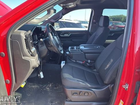 Used 2023 Chevrolet Silverado 1500 LT AWD/4WD image 6