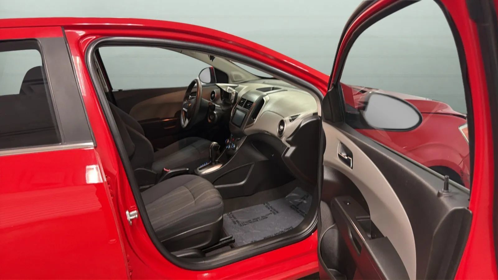 Used 2013 Chevrolet Sonic LT FWD image 20