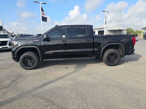Used 2022 GMC Sierra 1500 AT4X AWD/4WD image 9