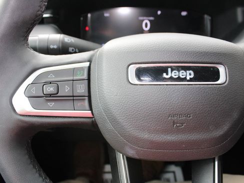 Used 2023 Jeep Compass High Altitude AWD/4WD image 13