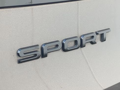 Used 2023 Land Rover Range Rover Sport SE Dynamic image 13
