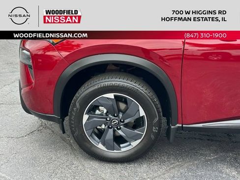 Certified 2025 Nissan Rogue SV w/ SV Premium Package AWD/4WD image 7