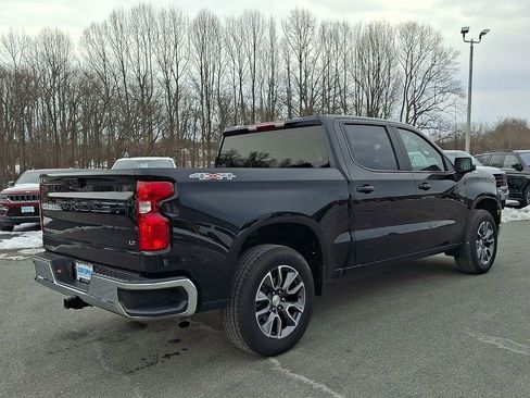 Used 2025 Chevrolet Silverado 1500 LT image 6