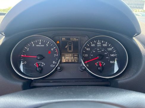 Used 2013 Nissan Rogue S AWD/4WD image 18