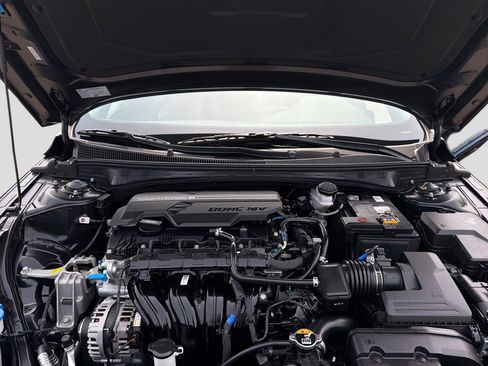 Certified 2026 Hyundai Elantra Sport FWD image 15