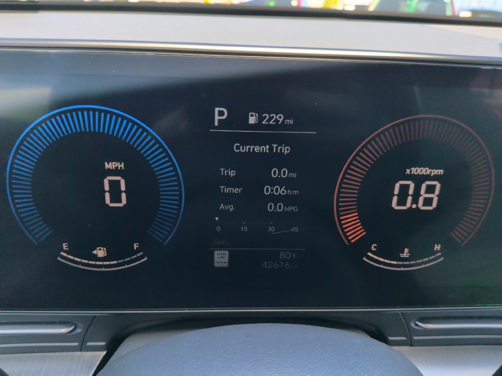 Used 2024 Hyundai Kona SEL AWD/4WD image 28