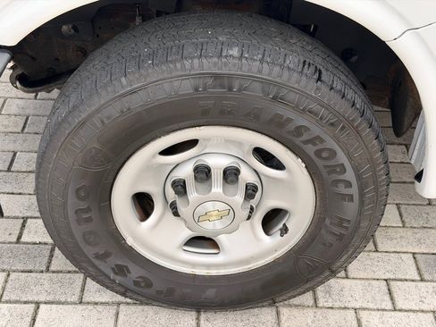 Used 2021 Chevrolet Express 2500 w/ Driver Convenience Package image 21