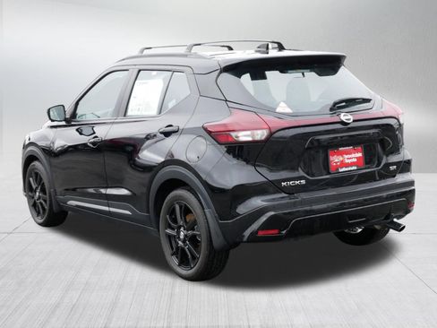 Used 2021 Nissan Kicks SR w/ SR Premium Package image 5