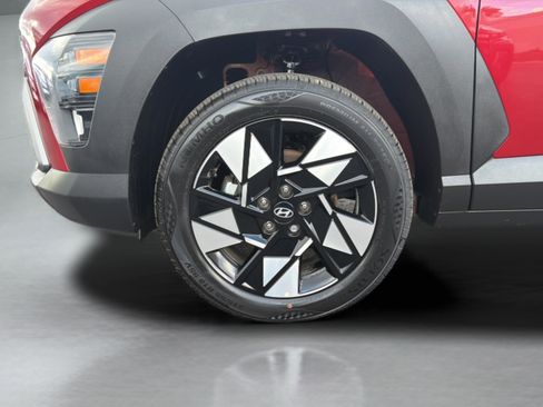 Used 2025 Hyundai Kona SEL AWD/4WD image 30