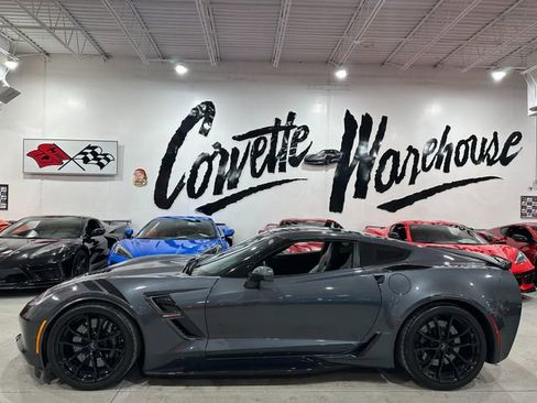 Used 2018 Chevrolet Corvette Grand Sport image 2