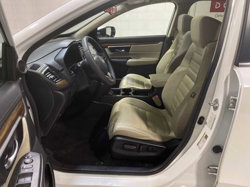 Used 2018 Honda CR-V EX image 2