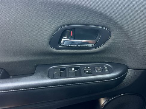 Used 2022 Honda HR-V Sport image 13