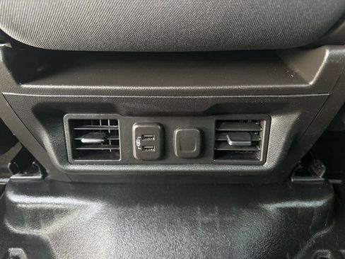 Used 2020 Chevrolet Silverado 1500 LT w/ Convenience Package image 30