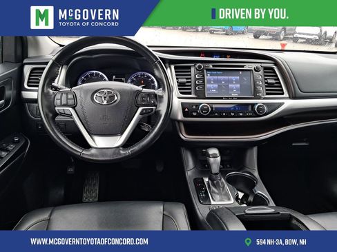 Used 2019 Toyota Highlander XLE image 21