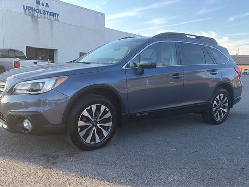 Used 2015 Subaru Outback 2.5i Limited image 2