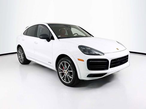 Certified 2023 Porsche Cayenne GTS AWD/4WD image 7