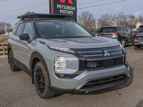 New 2026 Mitsubishi Outlander Trail Edition image 7