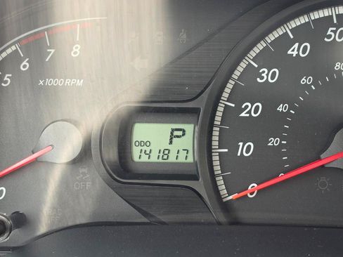 Used 2012 Toyota Sienna LE FWD image 16