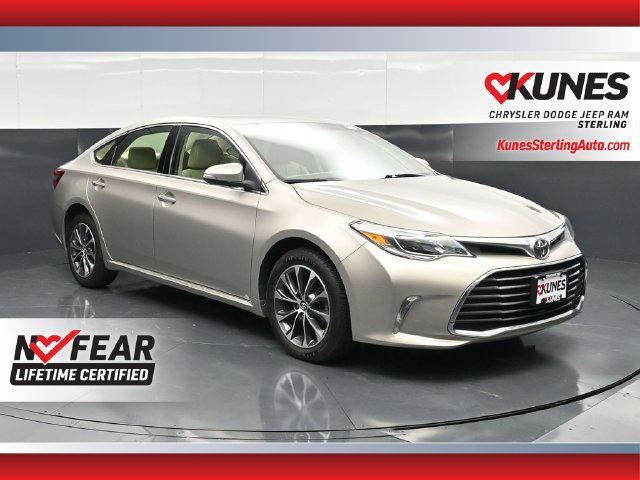 Used 2016 Toyota Avalon XLE FWD image 1