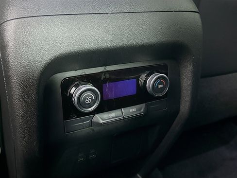 Used 2025 Buick Enclave Preferred image 27