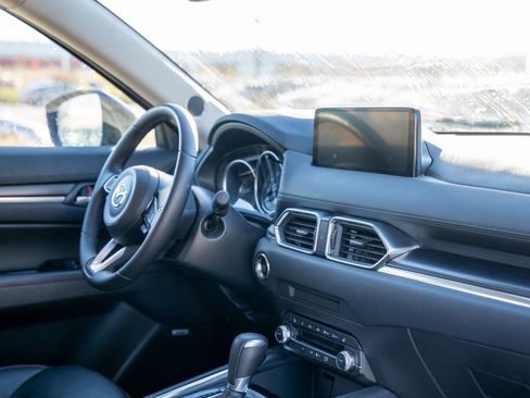 Used 2025 MAZDA CX-5 Carbon Edition image 12