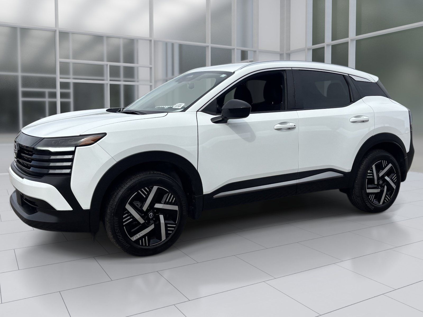 Certified 2026 Nissan Kicks SV FWD image 2