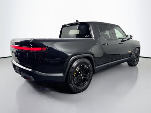 Used 2022 Rivian R1T Adventure image 6