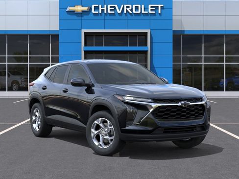 New 2026 Chevrolet Trax LS w/ LS Convenience Package FWD image 7