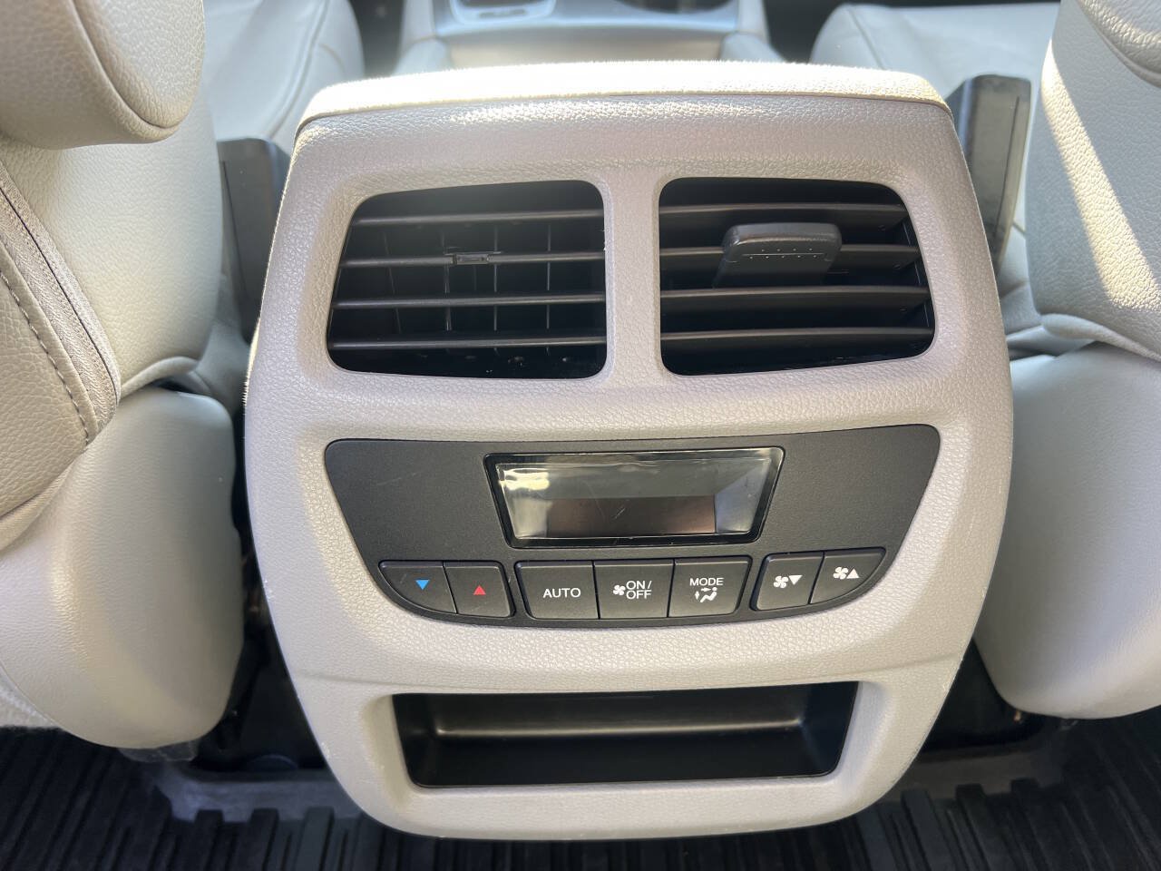 Used 2017 Honda Pilot EX-L image 21