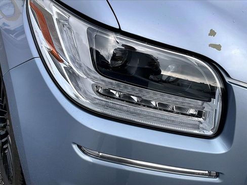 Used 2020 Lincoln Navigator L Black Label w/ Cargo Convenience Package image 30