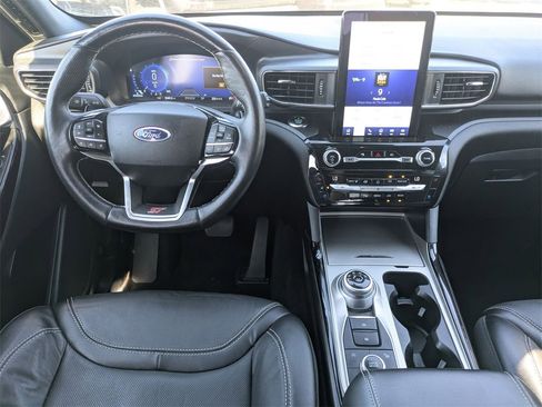 Used 2021 Ford Explorer ST w/ ST Street Pack image 17
