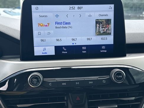 Used 2022 Ford Escape SE FWD image 29