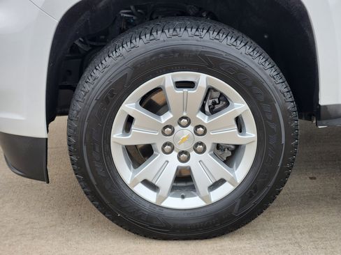 Used 2021 Chevrolet Colorado LT w/ LT Convenience Package image 9