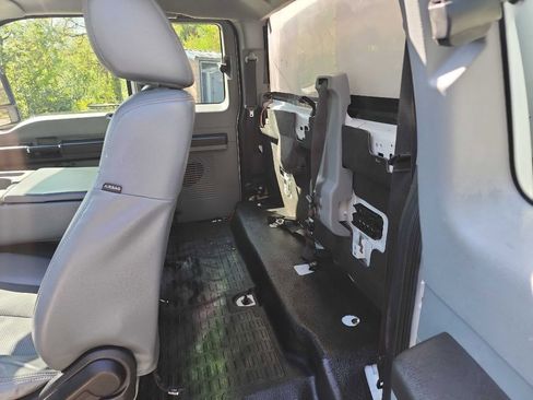 Used 2014 Ford F250 XL w/ Power Equipment Group image 28