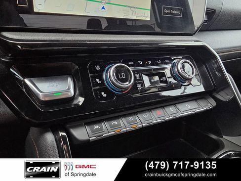 Used 2025 GMC Sierra 1500 AT4 AWD/4WD image 18
