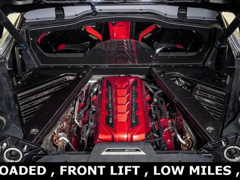 Used 2025 Chevrolet Corvette Stingray Premium Cpe w/ Z51 Performance Package image 30