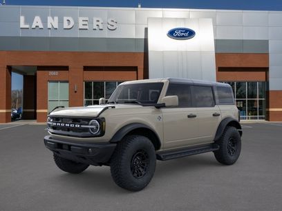 New 2026 Ford Bronco Outer Banks w/ Sasquatch Package