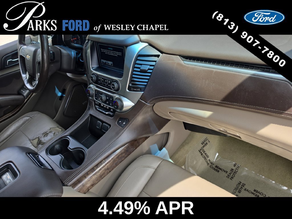 Used 2017 Chevrolet Suburban LT w/ Luxury Package RWD image 11