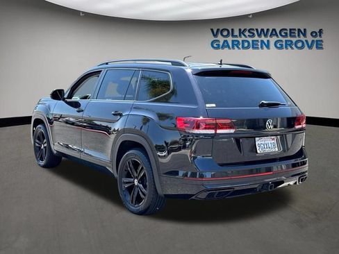Used 2023 Volkswagen Atlas SEL R-Line AWD/4WD image 5