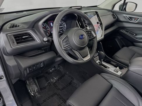 Used 2025 Subaru Ascent Limited AWD/4WD image 9