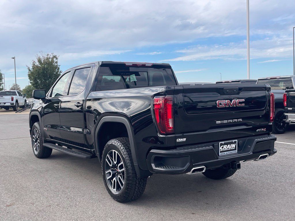 New 2026 GMC Sierra 1500 AT4 w/ AT4 Premium Package AWD/4WD image 8