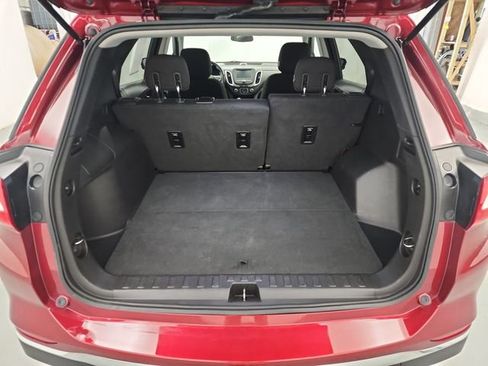 Used 2018 Chevrolet Equinox LT image 23
