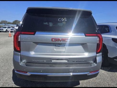 Used 2025 GMC Yukon XL Elevation image 8