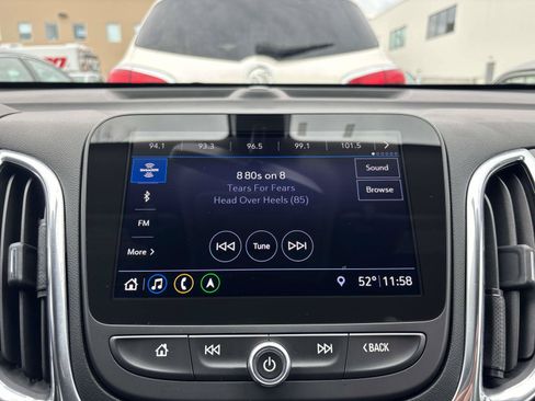 Used 2019 Chevrolet Equinox LT AWD/4WD image 17