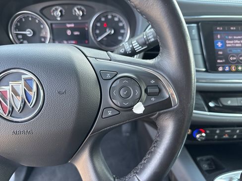 Used 2021 Buick Enclave Essence image 51