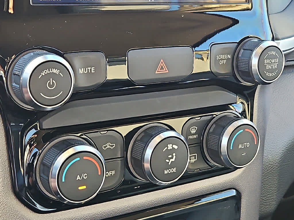 Used 2019 RAM 2500 Big Horn RWD image 14