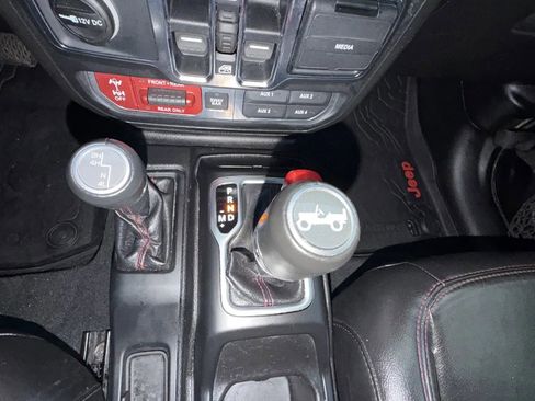 Used 2018 Jeep Wrangler Unlimited Rubicon image 55