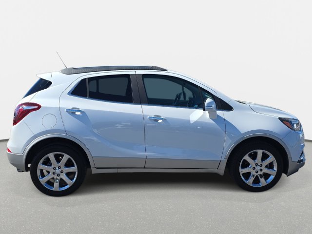 Used 2018 Buick Encore Essence w/ Experience Buick Package FWD image 4