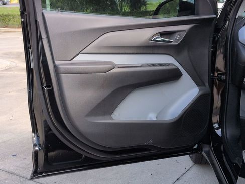 New 2027 Chevrolet Bolt LT w/ Comfort Package FWD image 8